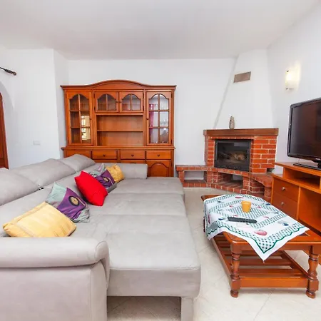 Tac - Sunset Balcony Apartment